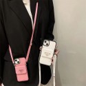 Prada プラダ おしゃれ iphone 16 15 2023 14 13 12 xr xs 8/7 plusケース 手帳型バッグ型韓国風セレブ愛用 iphone16 15 アイフォン 15 14 13pro maxケース ジャケットスマホケース コピーセレブ愛用全機種対応ハイブランドケース パロディiphone16 15 14/13 pro max スマホケース コピー