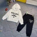 Prada プラダ ブランド パーカー キッズ スウェット ジャージ 上下セット パーカー パンツ 子供服 男の子 女の子 トレーニングウェア 裏起毛 スポーツ トレーナー スウェットパンツ セットアップ トップス パンツ 2点セット おしゃれ カジュアル プレゼント