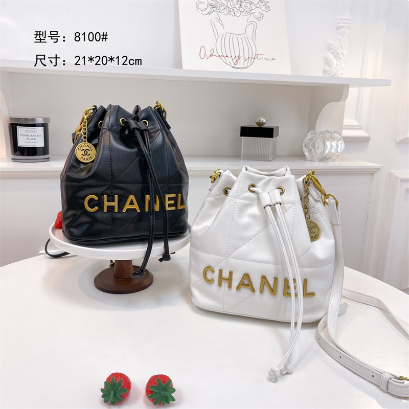 CHANEL ブランドショルダーバッグ 