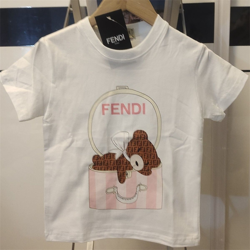 【正規品】FENDI フェンディ　半袖Tシャツ　男女問わずフェンディTシャツ